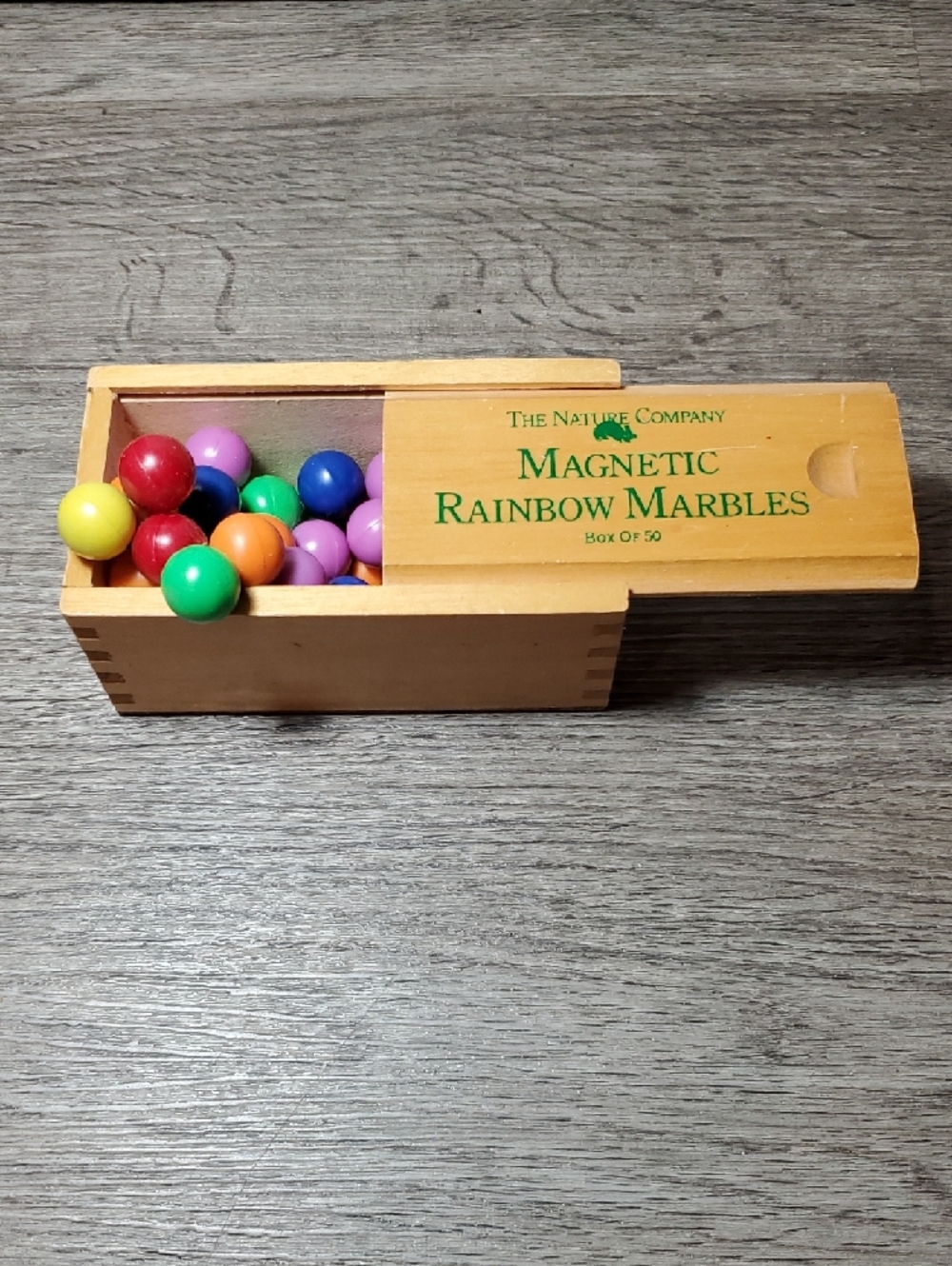 ❣️Magnetic Marbles Wooden Box - Picture 2 of 13
